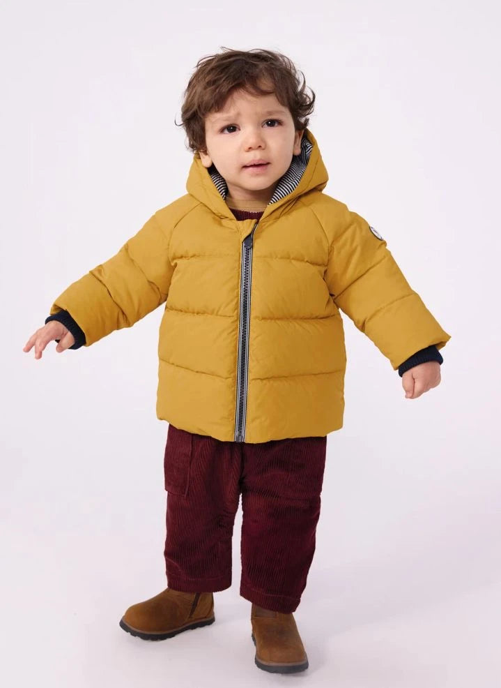 Petit Bateau - معطف ريش الإوز للأطفال سادة | أصفر
