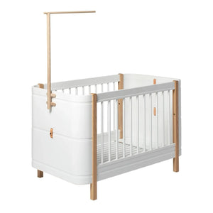 Oliver Furniture - Soporte de cama Mini+ de madera | Roble