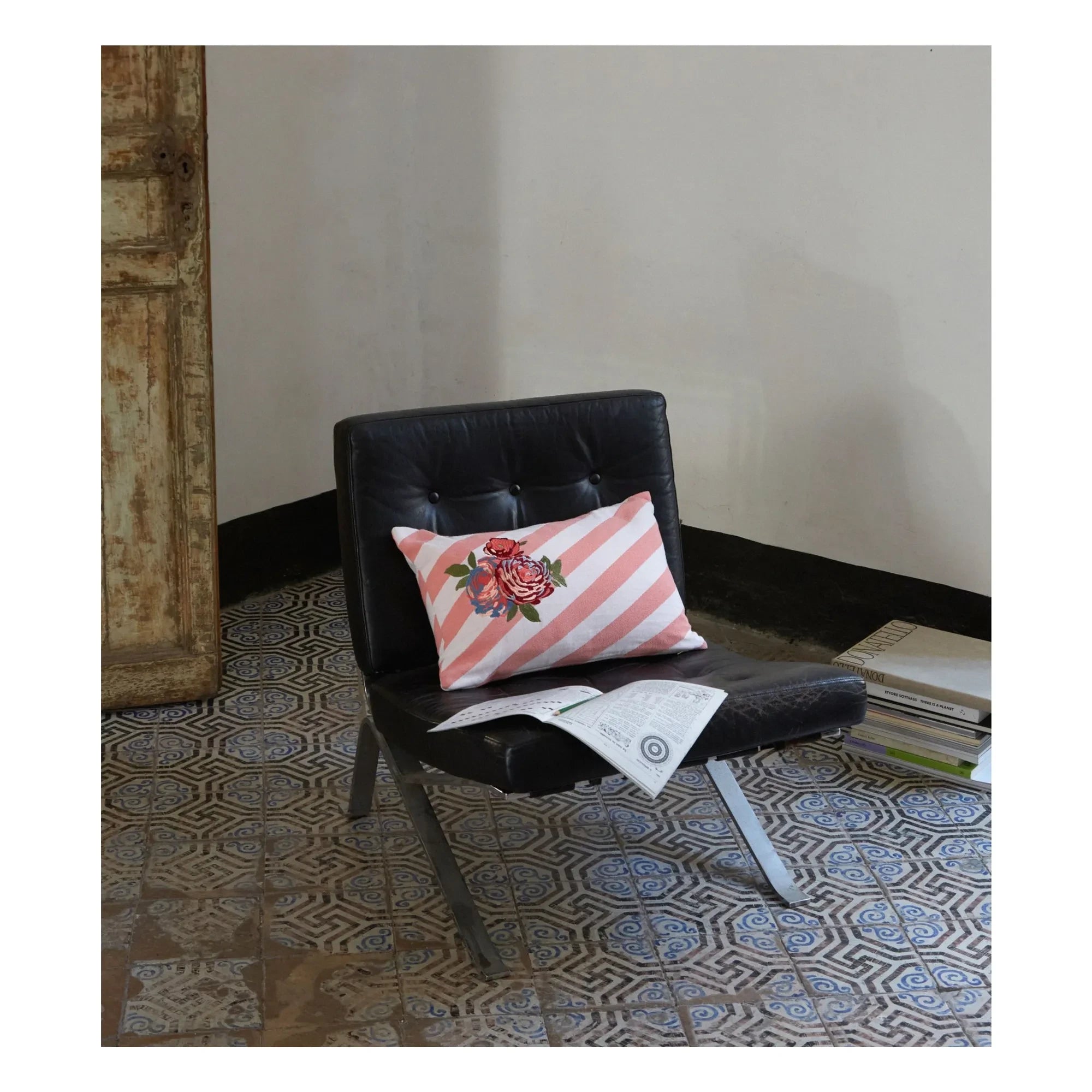 The Socialite Family - Carino pillow, Lisa Corti x The Socialite Family | Pink