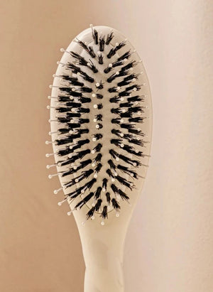 La Bonne Brosse - La Petite Brosse: Temel Nazik Fırça No. 03 - Hassas Saç Derisi | Krem