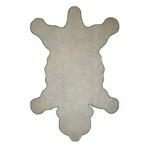 Doing Goods - Wool bear rug Josie Jardin | Yeşil