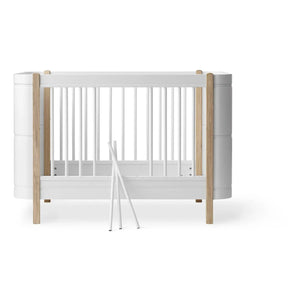 Oliver Furniture - سرير مهد Mini+ من خشب البلوط، بدون طقم جونيور