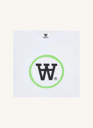 Wood Wood - Ace Organische Baumwolle Logo T-Shirt - Erwachsenen Kollektion | Grün