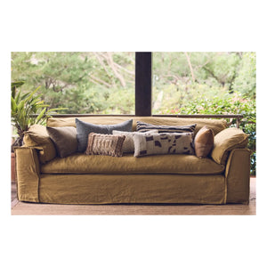 HKliving - Nomad 3-Seater Linen Sofa | Ocher
