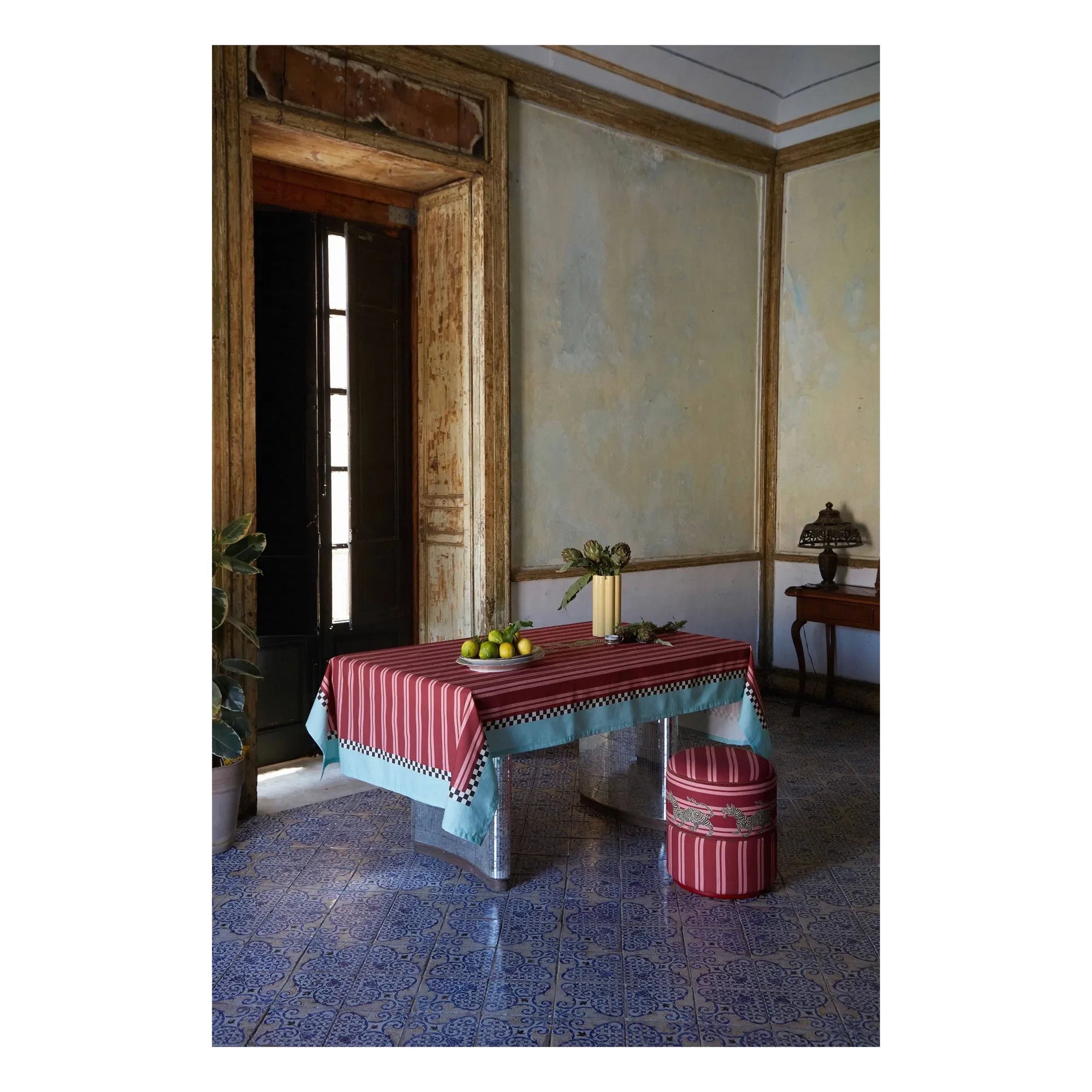 Lisa Corti - Ida pouf, Lisa Corti x The Socialite Family | Red