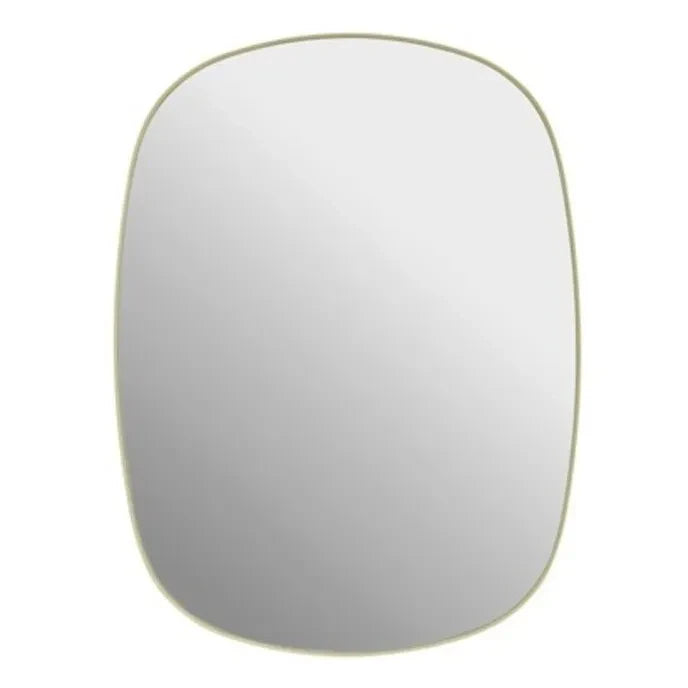 Muuto - Çerçeveli ayna 59x44 cm | Soluk sarı