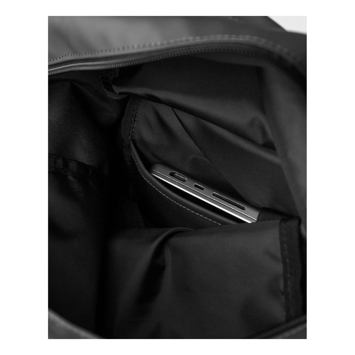 Sandqvist - Mochila Rolltop 16 | Negro