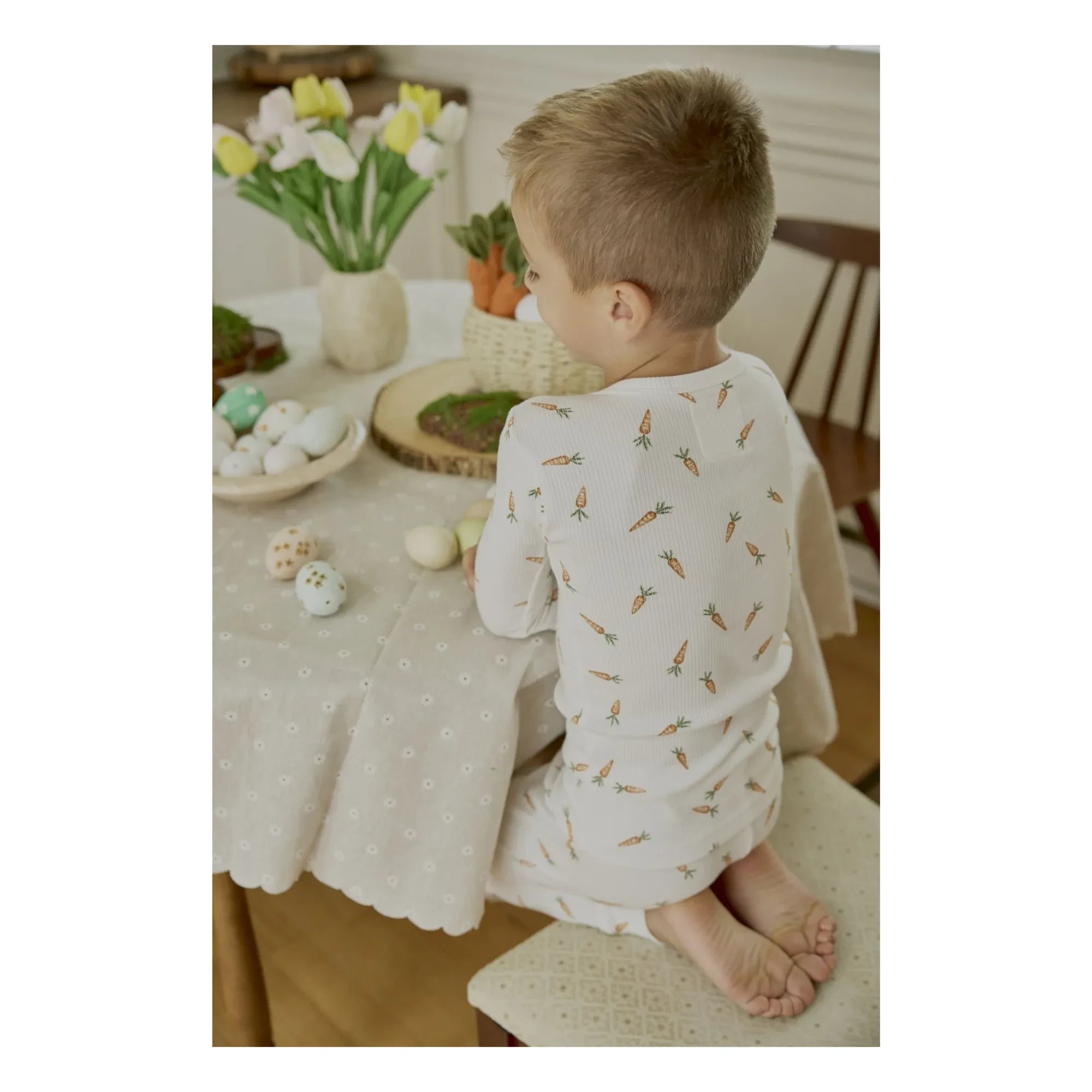 Petit Lem - Pijama de algodón orgánico acanalado con estampado de zanahorias | Blanco