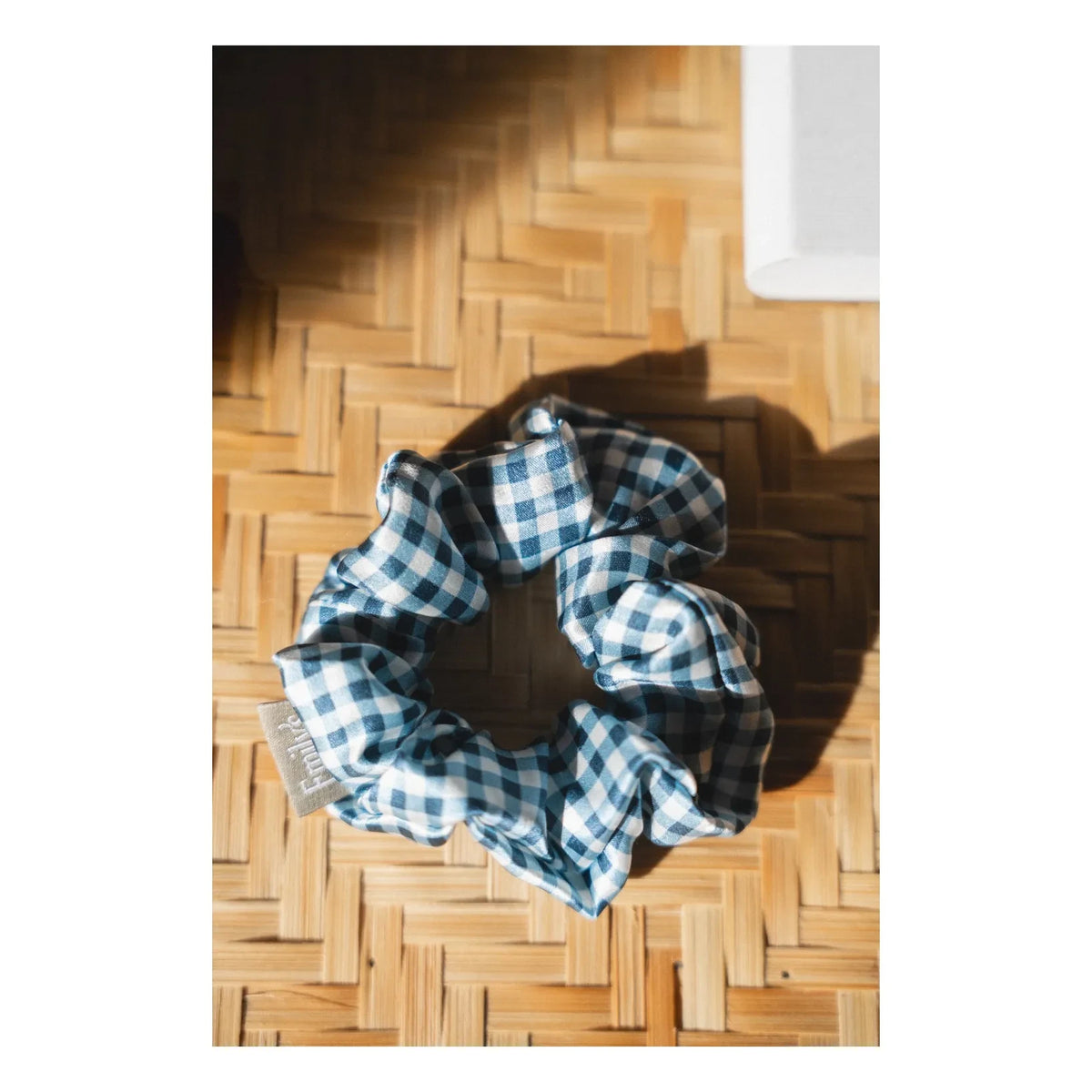 Emily's Pillow - Mavi gingham ipek saç tokası