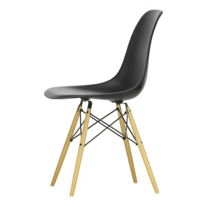 Vitra - DSW Plastikstuhl - Ahornuntergestell - Charles & Ray Eames | Schwarz