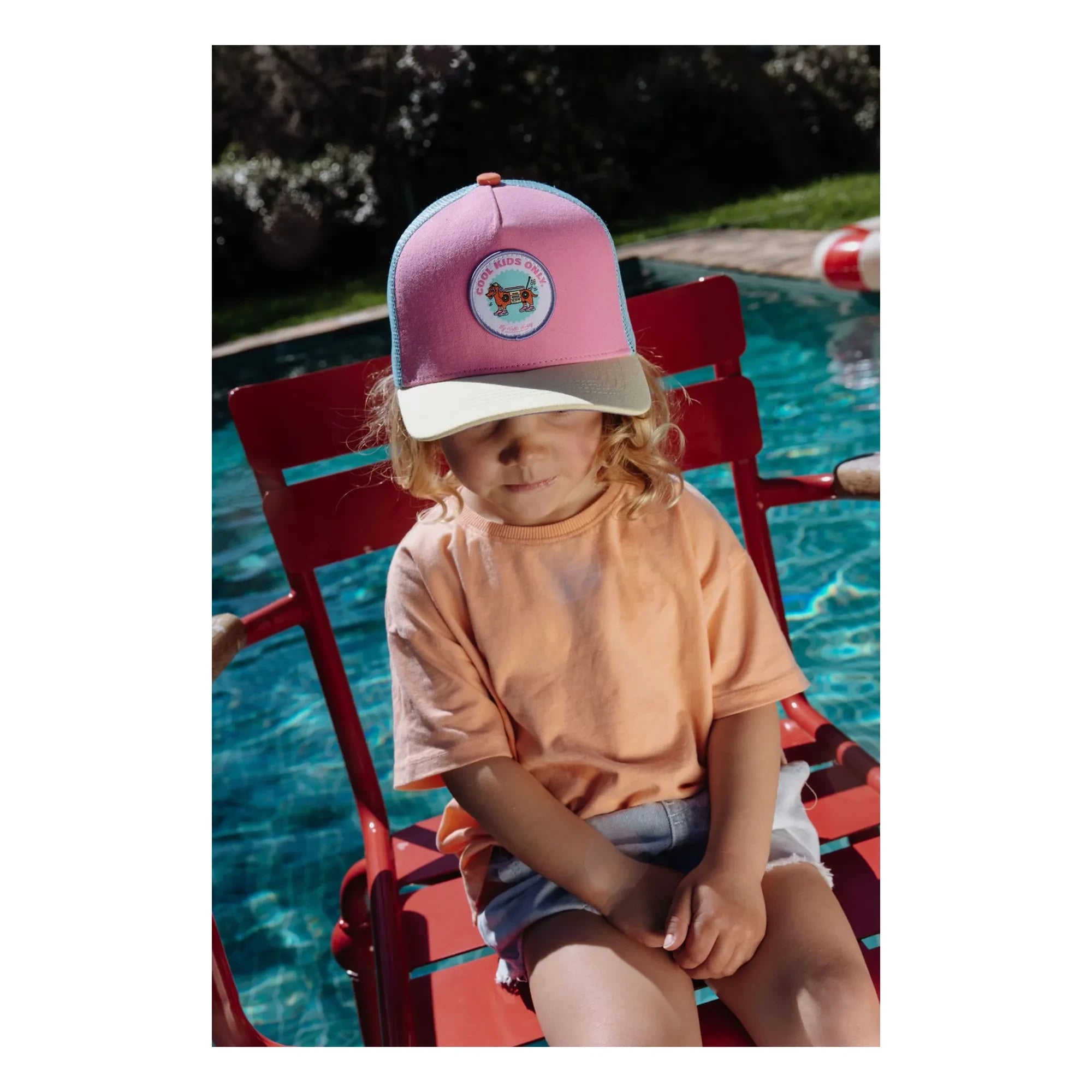 Hello Hossy - Stereo Dog Trucker Hat with Curled Visor Organic Cotton | Pink