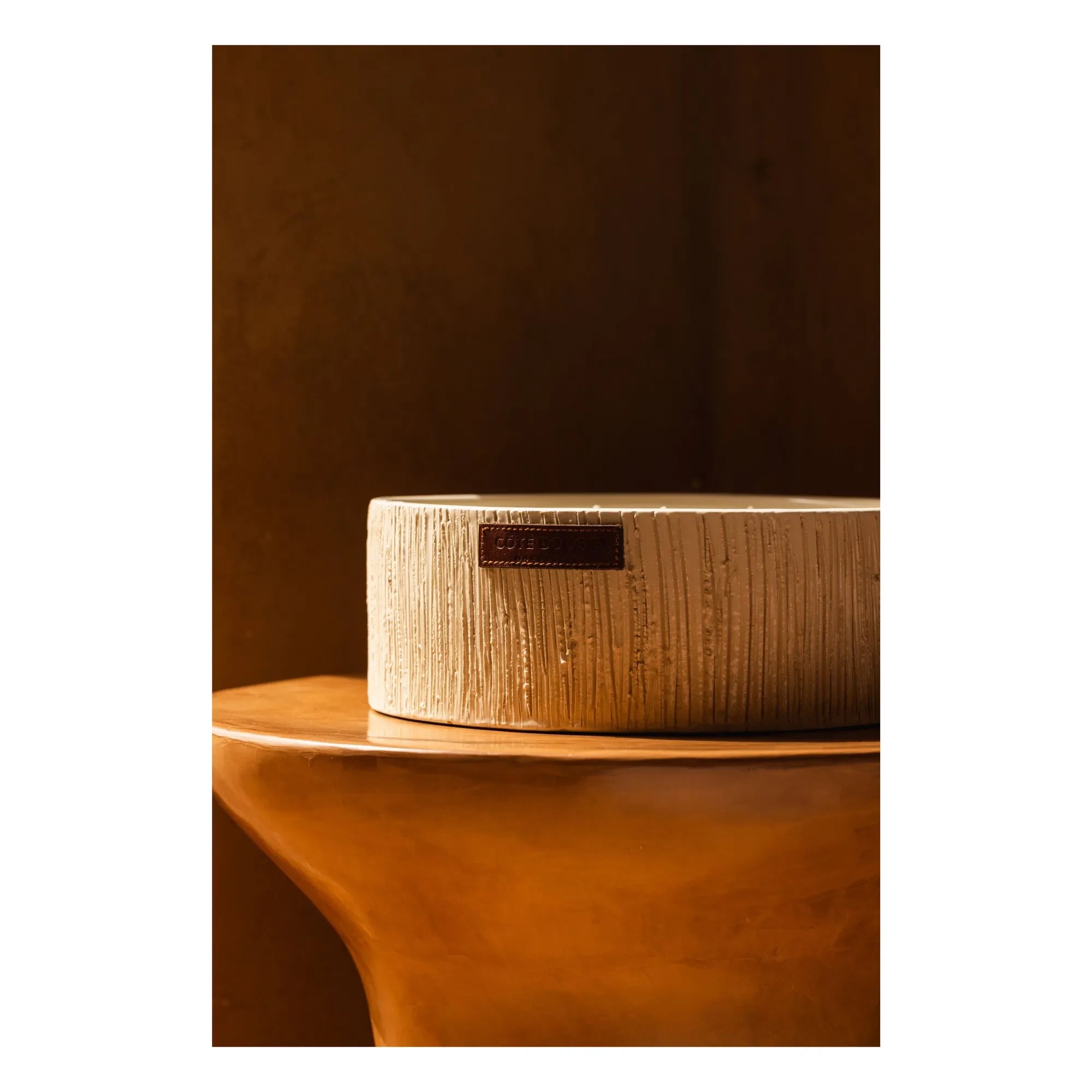 Côté Bougie - Striped Flat Candle - Dates