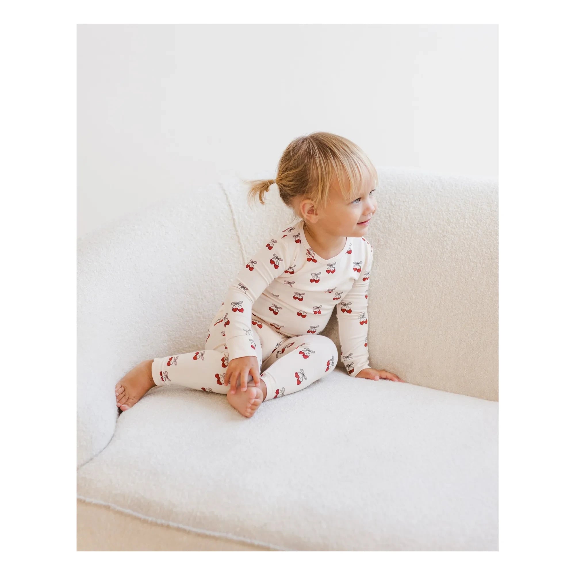 Quincy Mae - Bambus-Kirsch-Pyjama | Beige