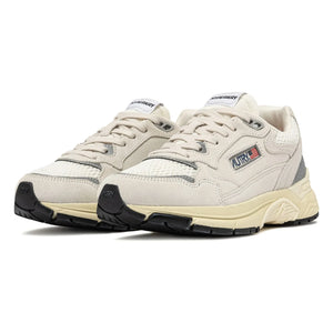 Autry - Hyperway Low Suede Sneakers | White