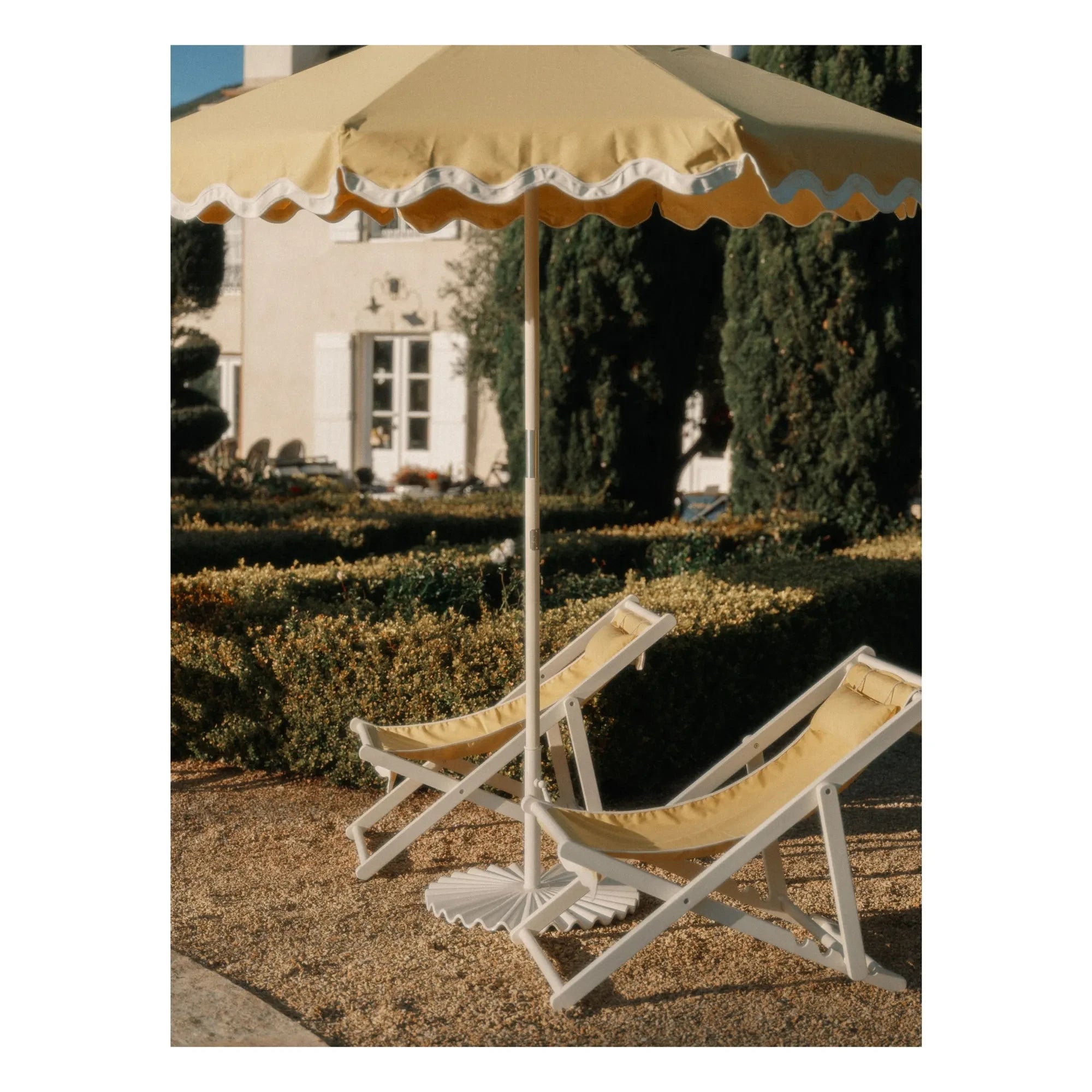 Business & Pleasure Co. - Beach Club dalgalı şemsiye | Sarı