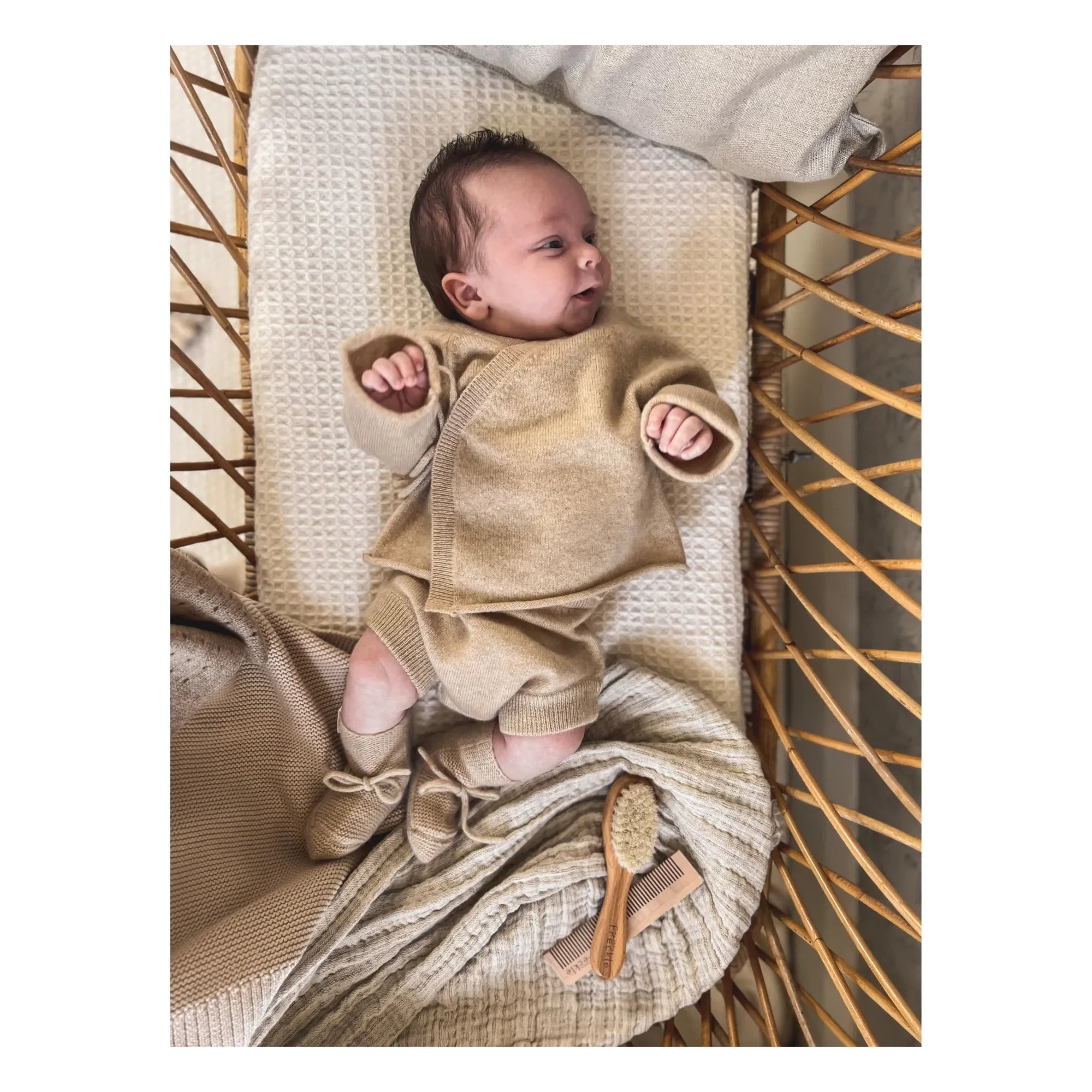My Little Freckle - Organik Kaşmir Bloomer + Kruvaze Hırka Seti | Bej