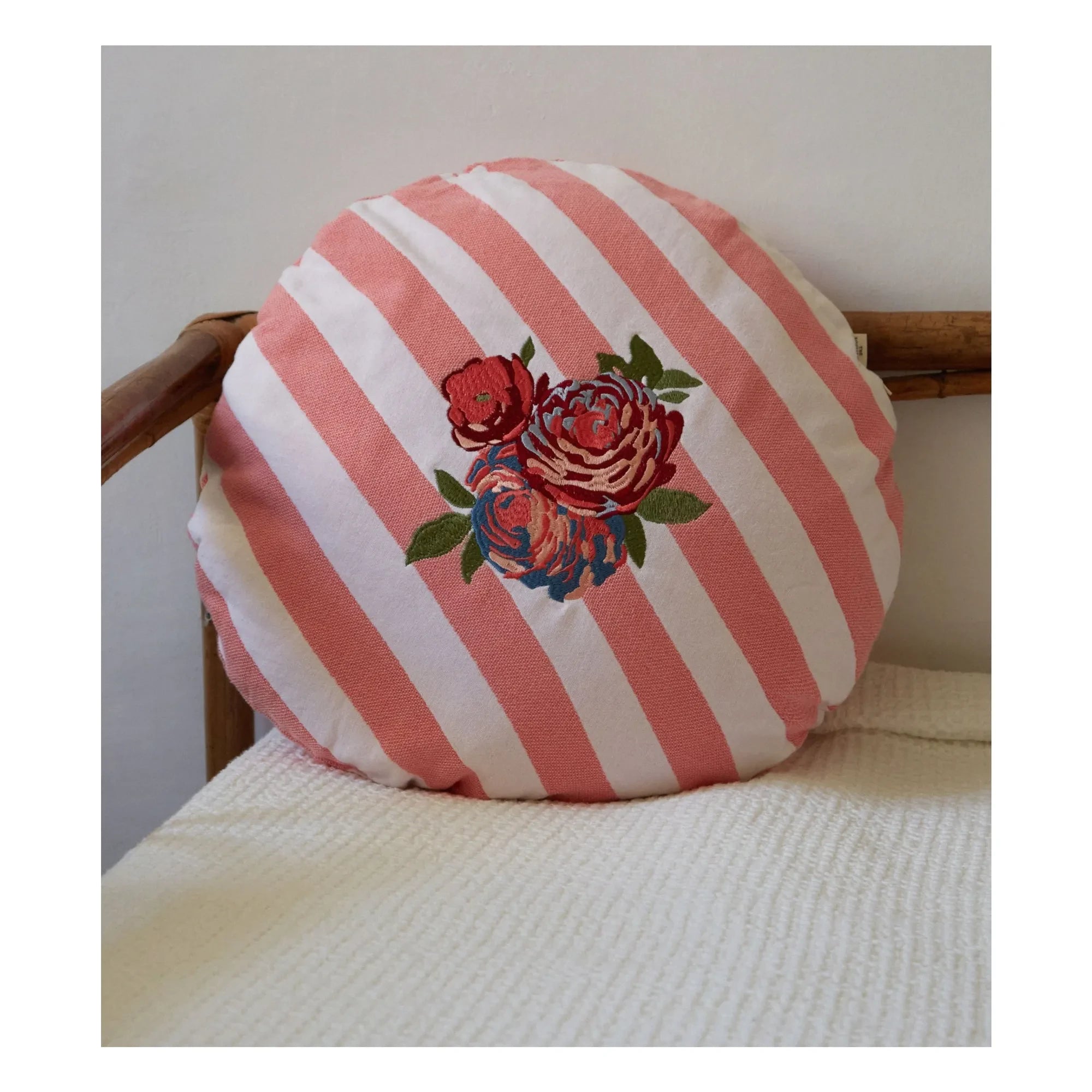 The Socialite Family - Bomboloni cushion, Lisa Corti x The Socialite Family | Pink