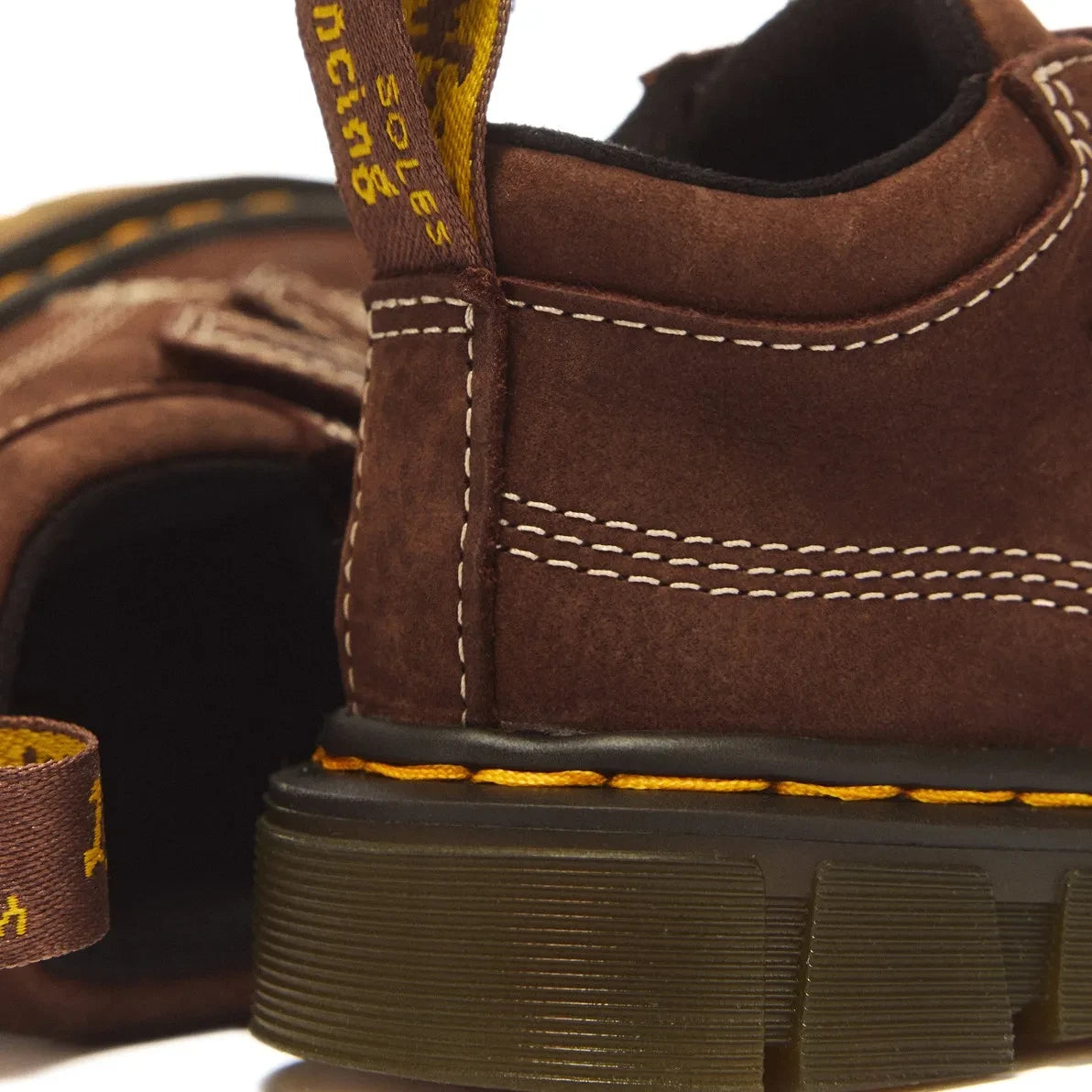 Dr Martens - Zapatos Raffe T con marcas | Marrón