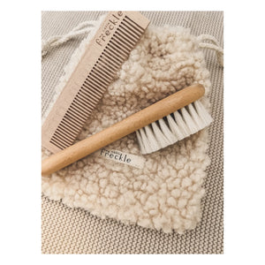 My Little Freckle - Set cepillo para el cabello + peine + bolsa Sherpa | Beige
