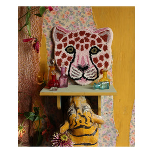 Doing Goods - Pembe leopar kafa yün halı | Pembe
