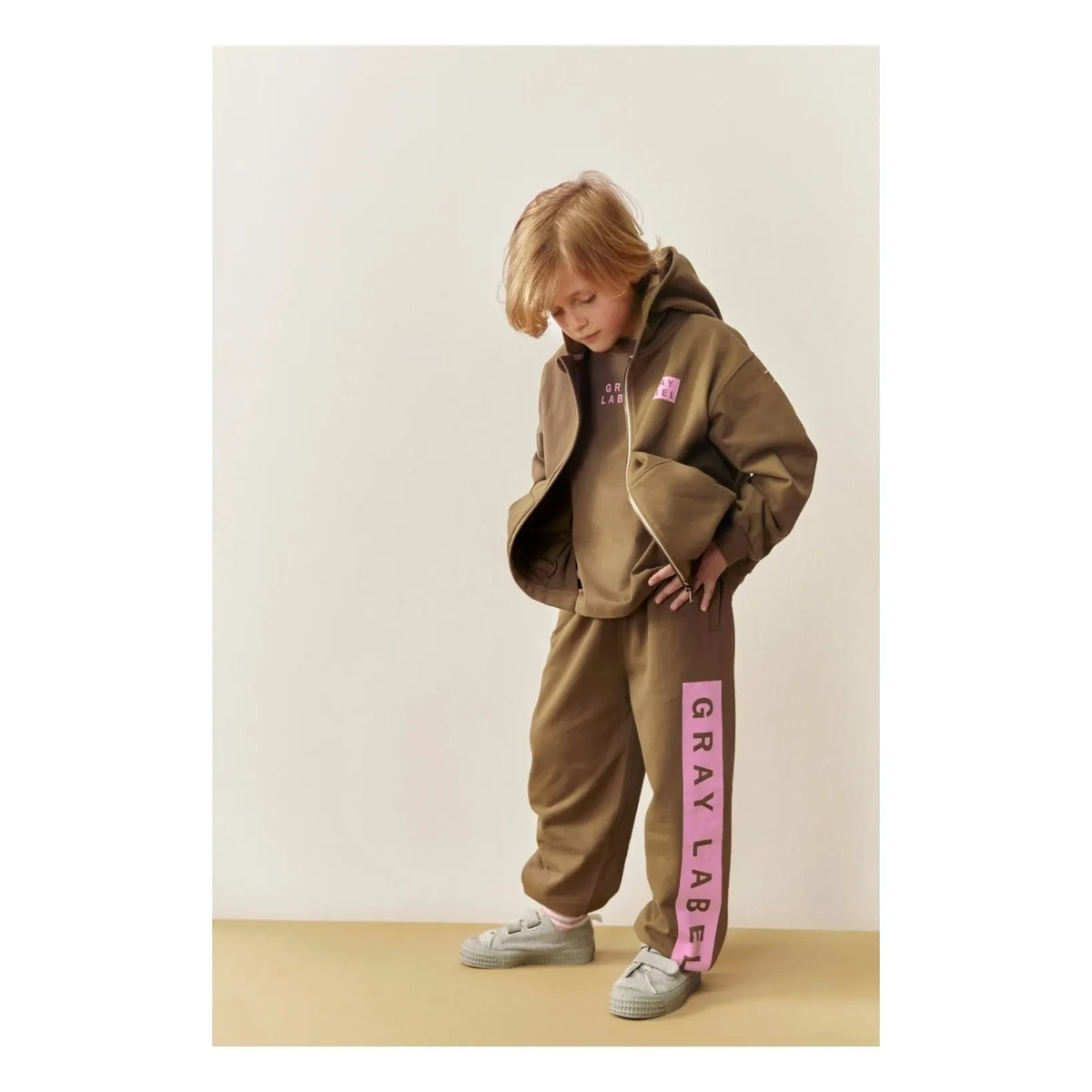 Gray Label - Etiqueta Jogger Gris | Marrón
