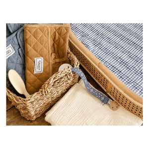 Editions Aimable - Auguste clip para chupete | Chambray azul