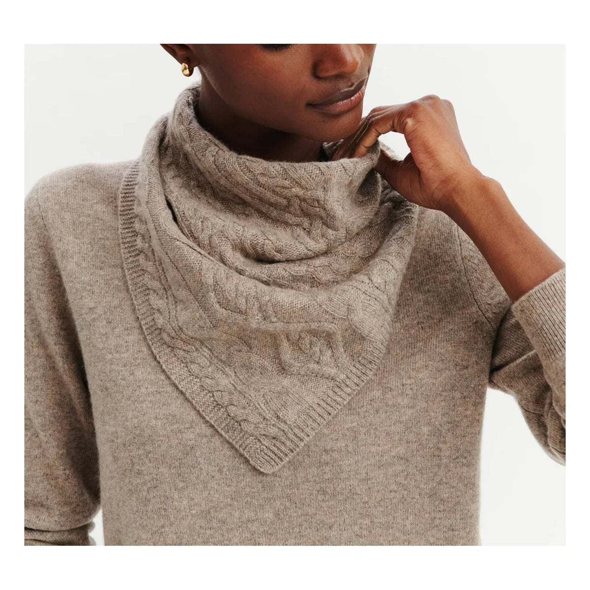Bompard - Sacha Triangle Cashmere Scarf | Icy brown