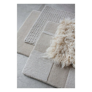 Layered - Alfombra de lana con flecos | Beige