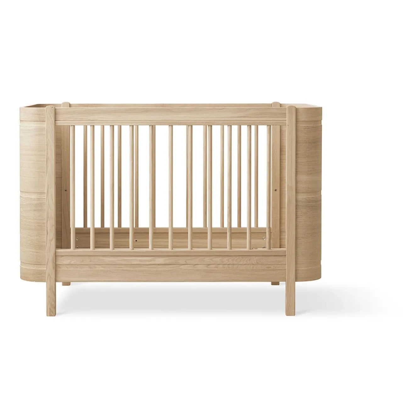 Oliver Furniture - Wood Mini+ Cot and Junior Kit | Oak