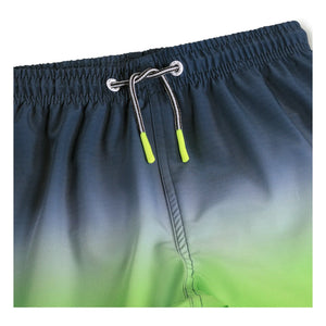 Molo – Niko Degradé Badeshorts aus recyceltem Fasergewebe | Neon-Grün