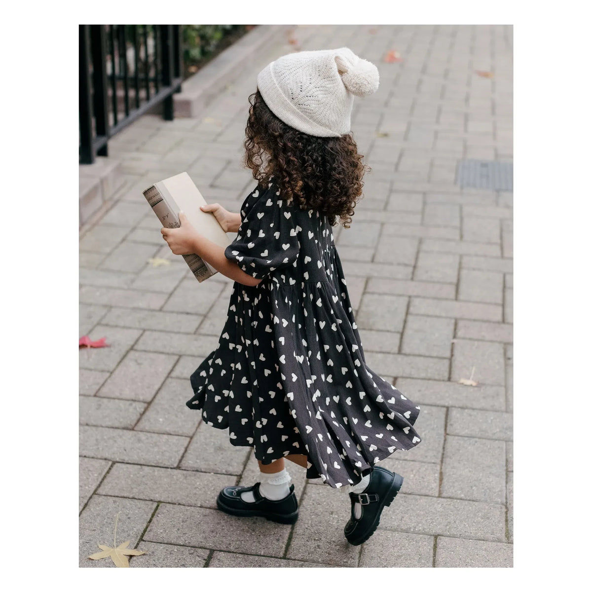 Rylee + Cru - Vestido Corazones Rosas | Negro