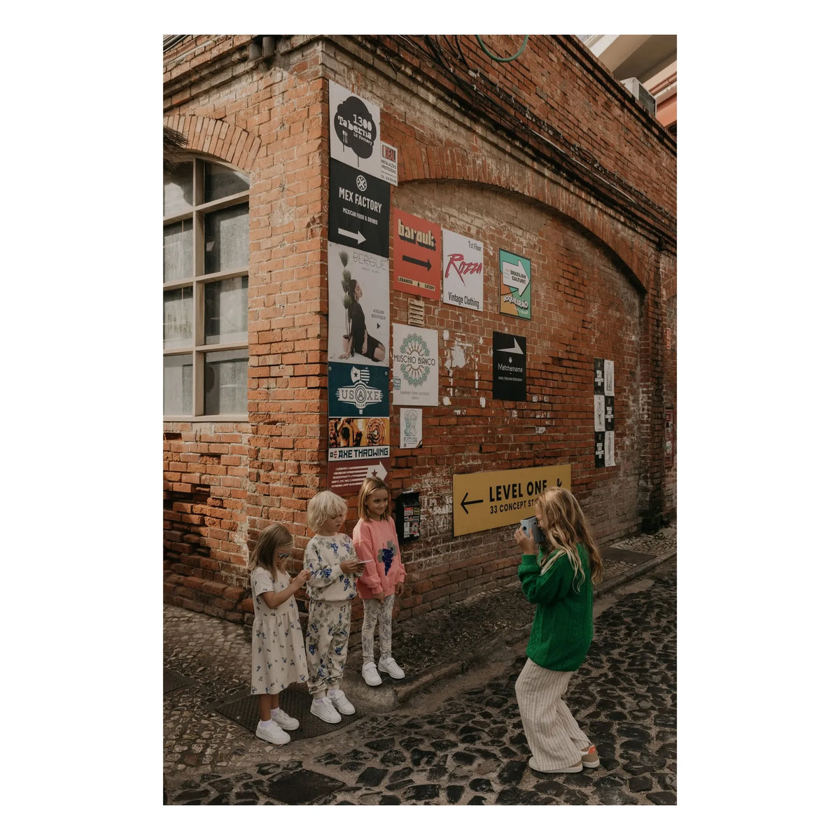 garbo&friends - Kuru Üzüm Sweatshirt Organic Cotton | Ecru