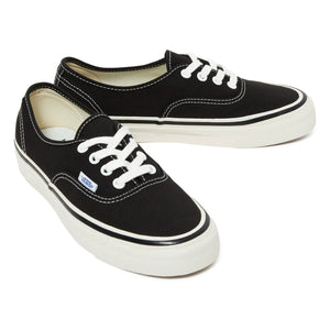 Vans - Authentic 44 Dx Sneakers - Women's Collection | Black