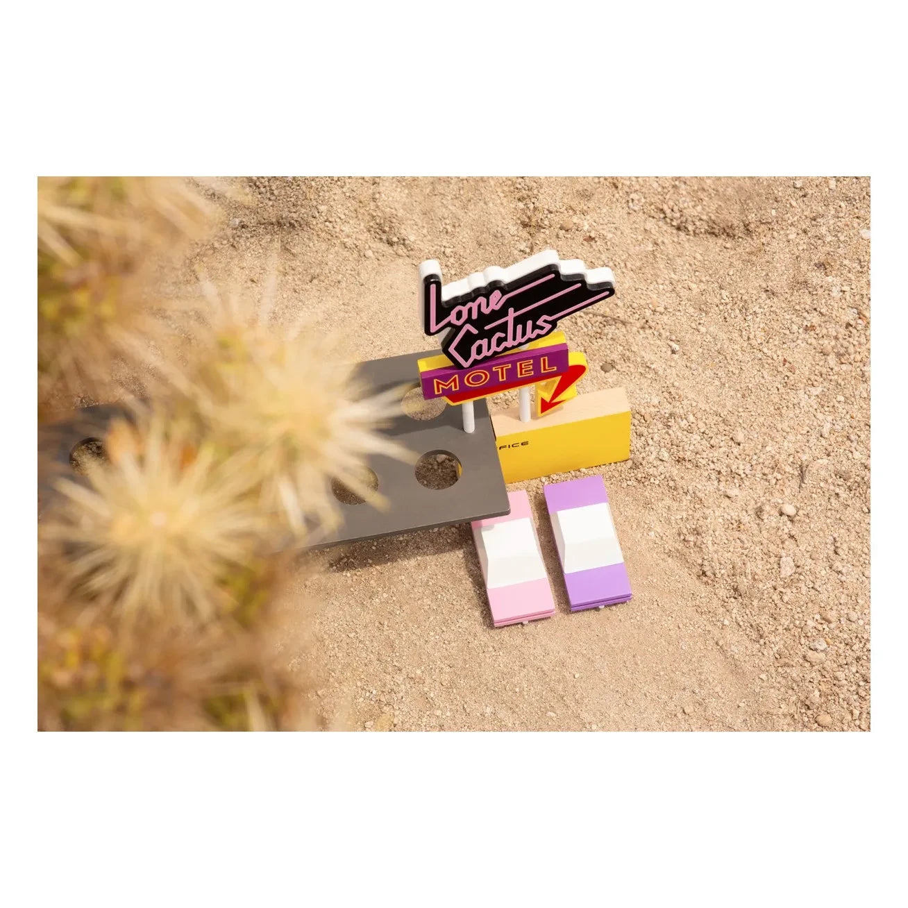 Candylab - World - Lone Kaktus Motel