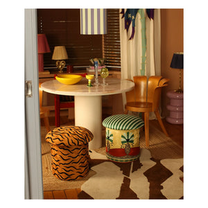 Doing Goods - Maya Löwe Bestickter Pouf | Camel