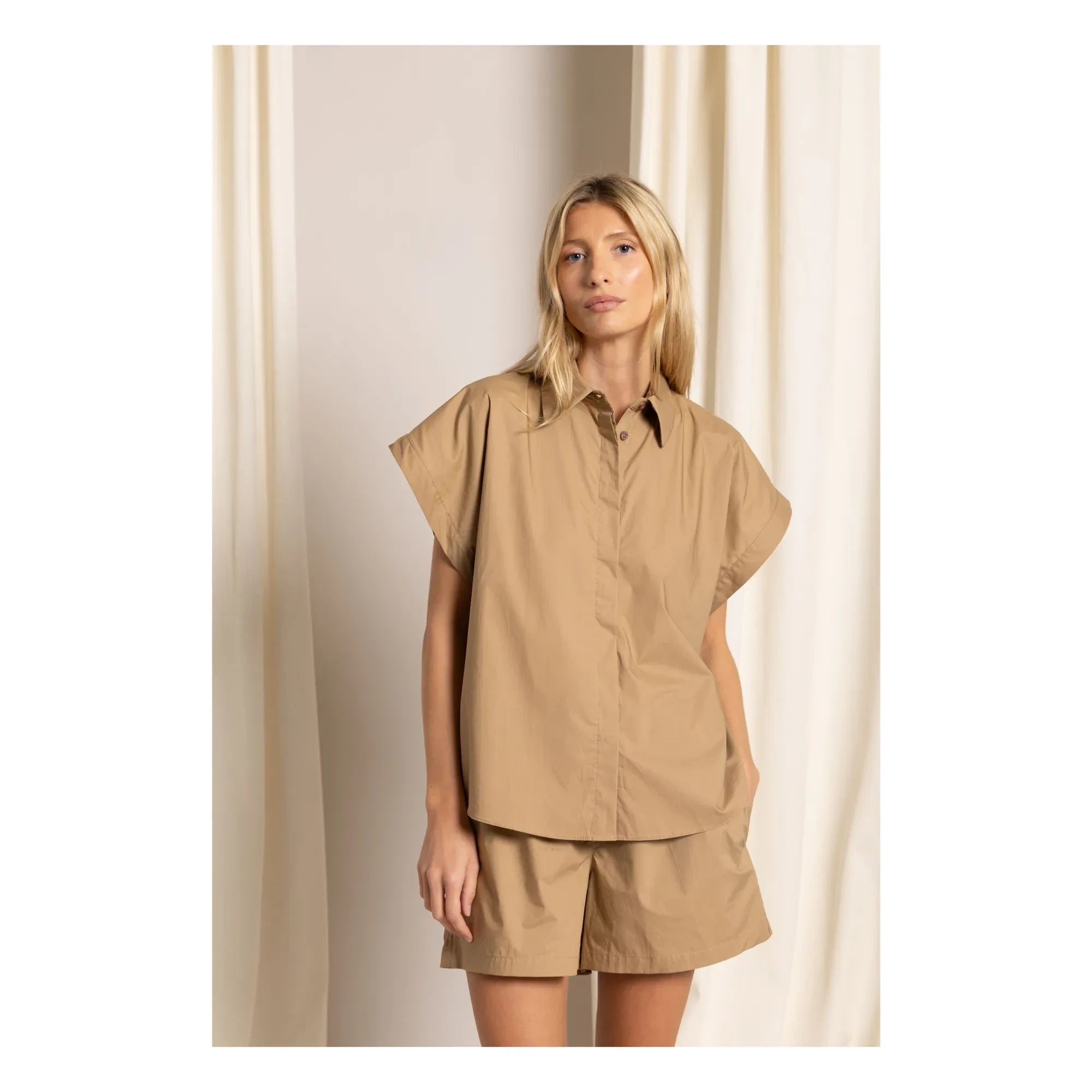 Smallable Woman - Crop Bella Shirt | Frosted Brown