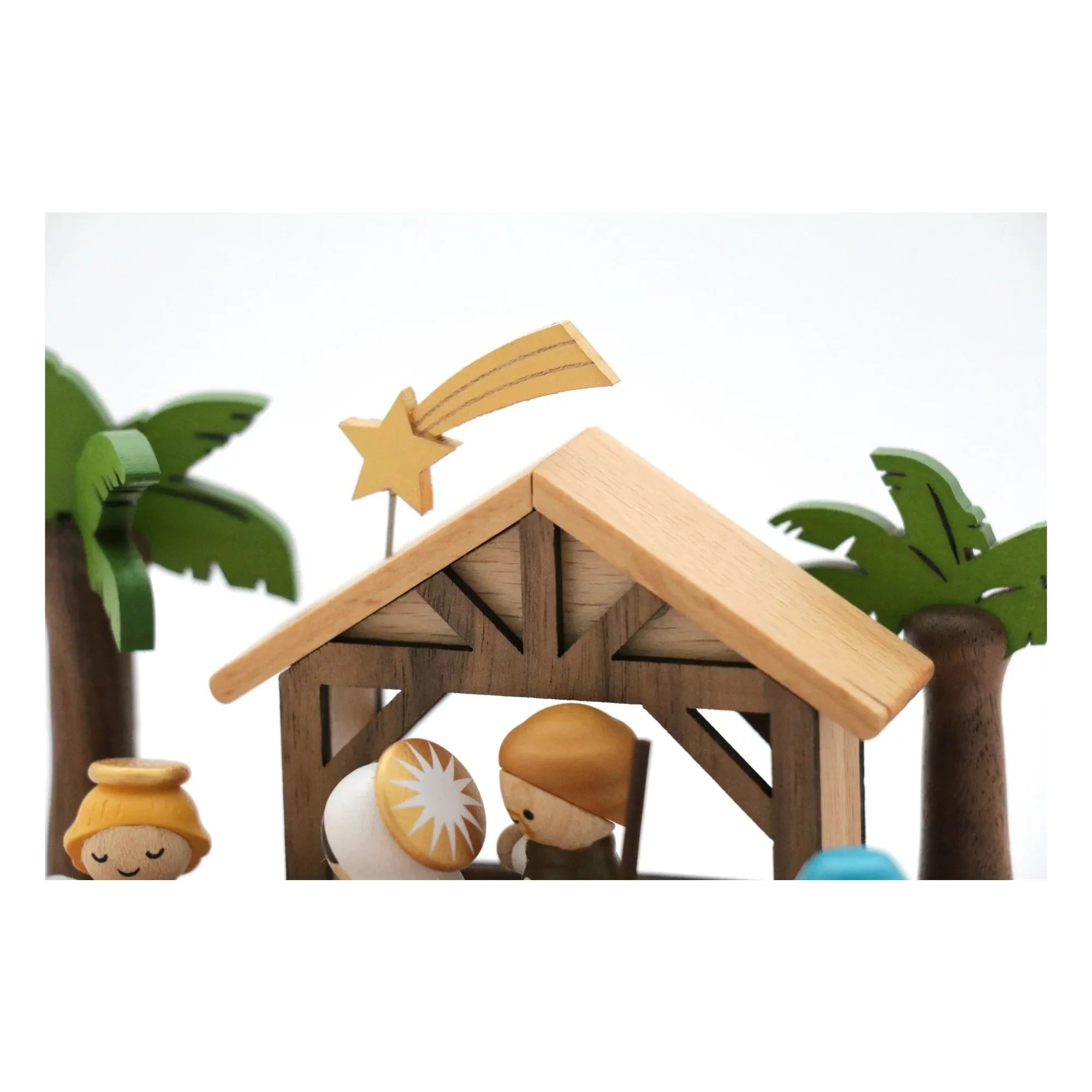Wooderful life - Music Box Crèche