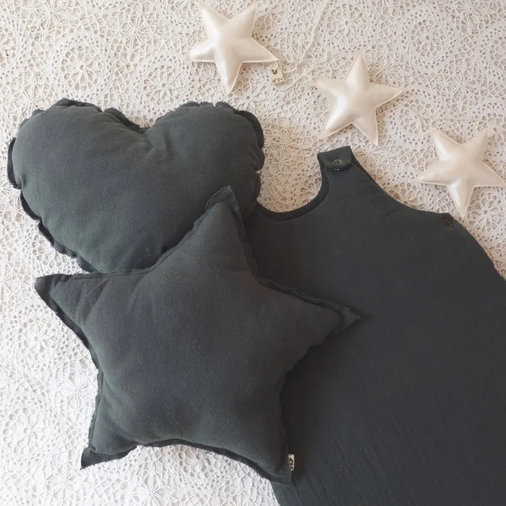 Numero 74 - Heart Pillow | Dark Grey S021