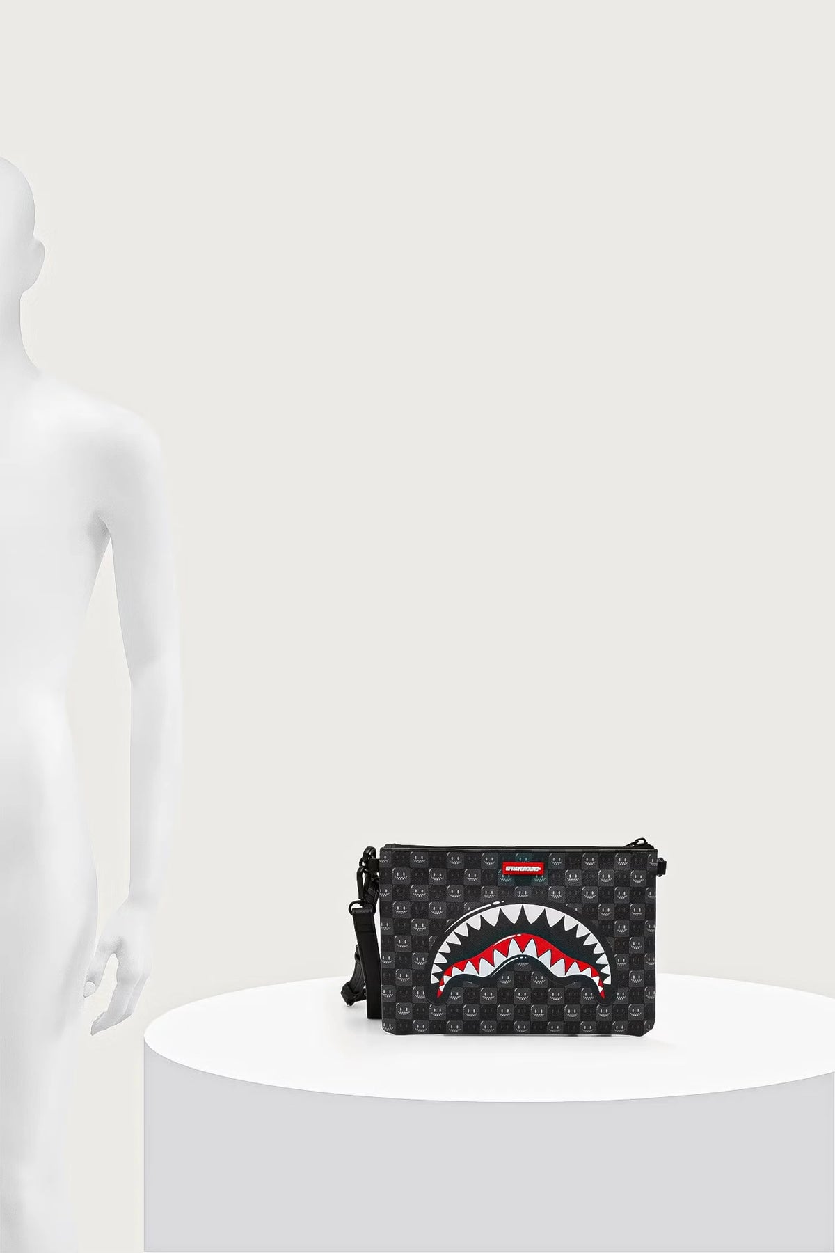 Sprayground - Paris’teki Köpek Balıkları Siyah Omuz Çantası 910B9318NSZ