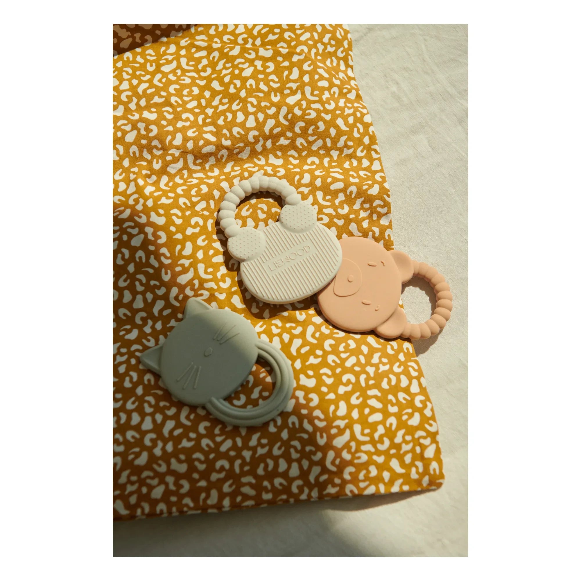 Liewood - Silicone Bear Teething Ring | Pink
