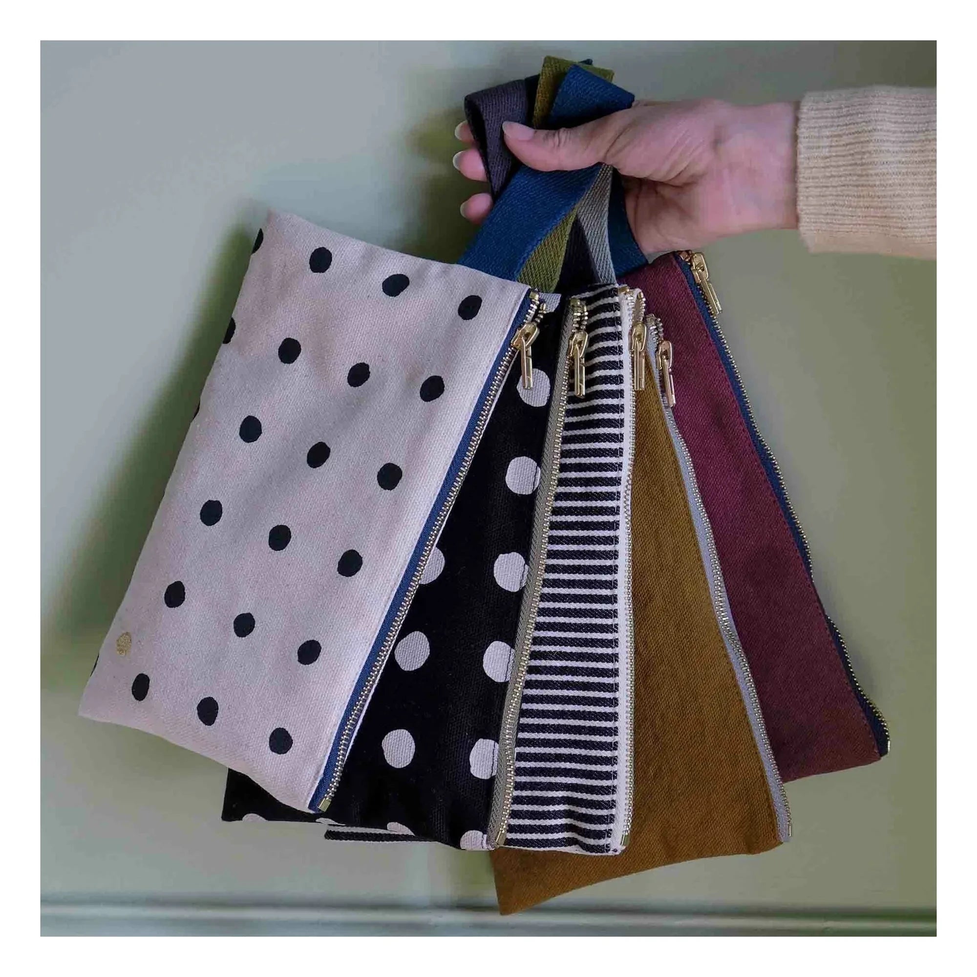 La cerise sur le gâteau - Clutch-Tasche mit Henkel aus Bio-Baumwolle | Bordeaux