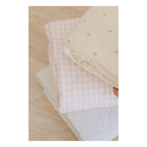 Soft Spot - Organik pamuklu kapitone battaniye | Soluk Pembe