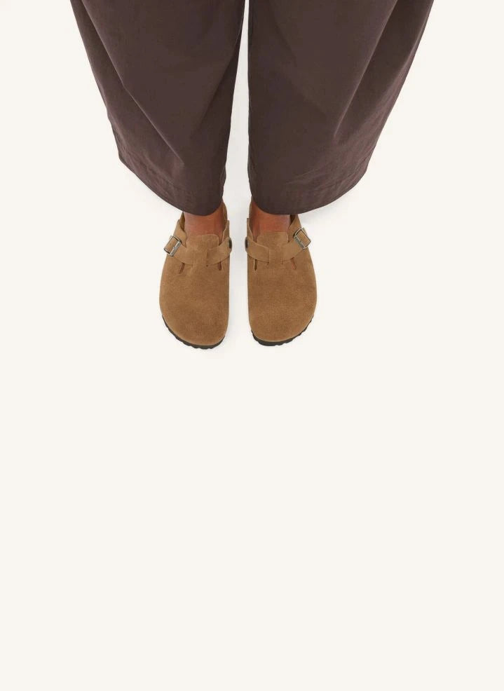 BIRKENSTOCK - Boston Wildleder-Pantoletten | Camel