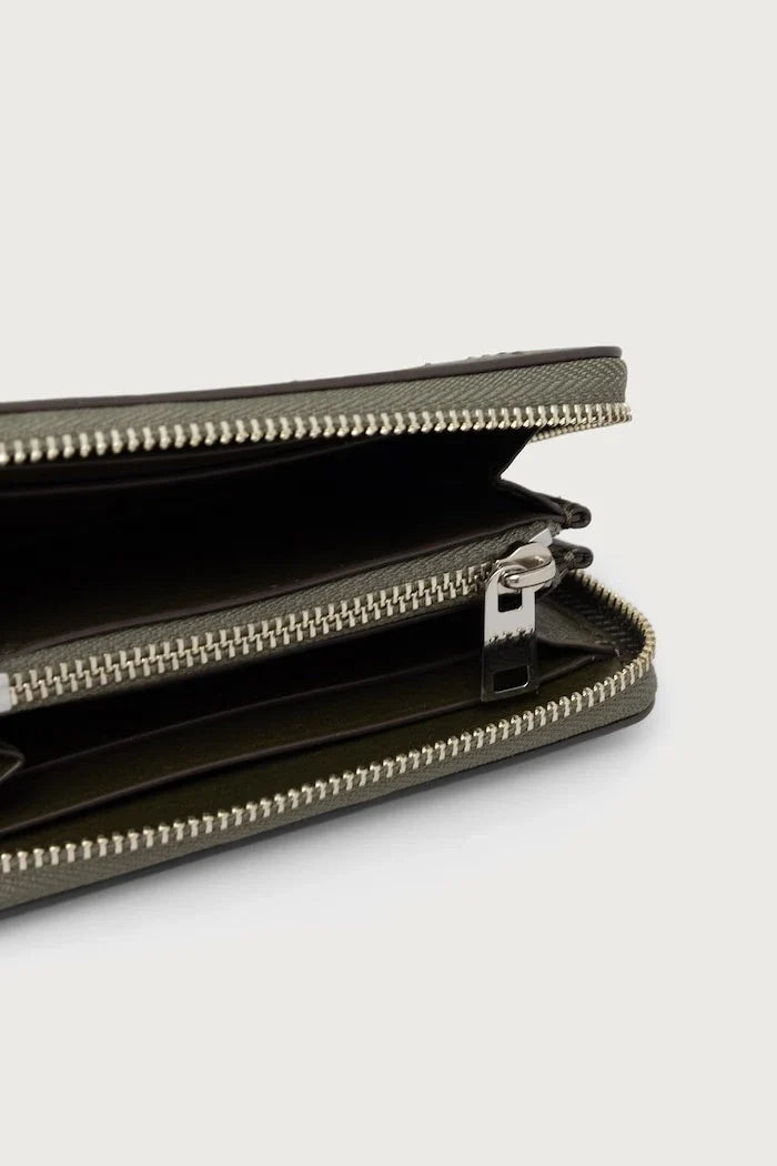 Tory Burch Charlie women's leather wallet
