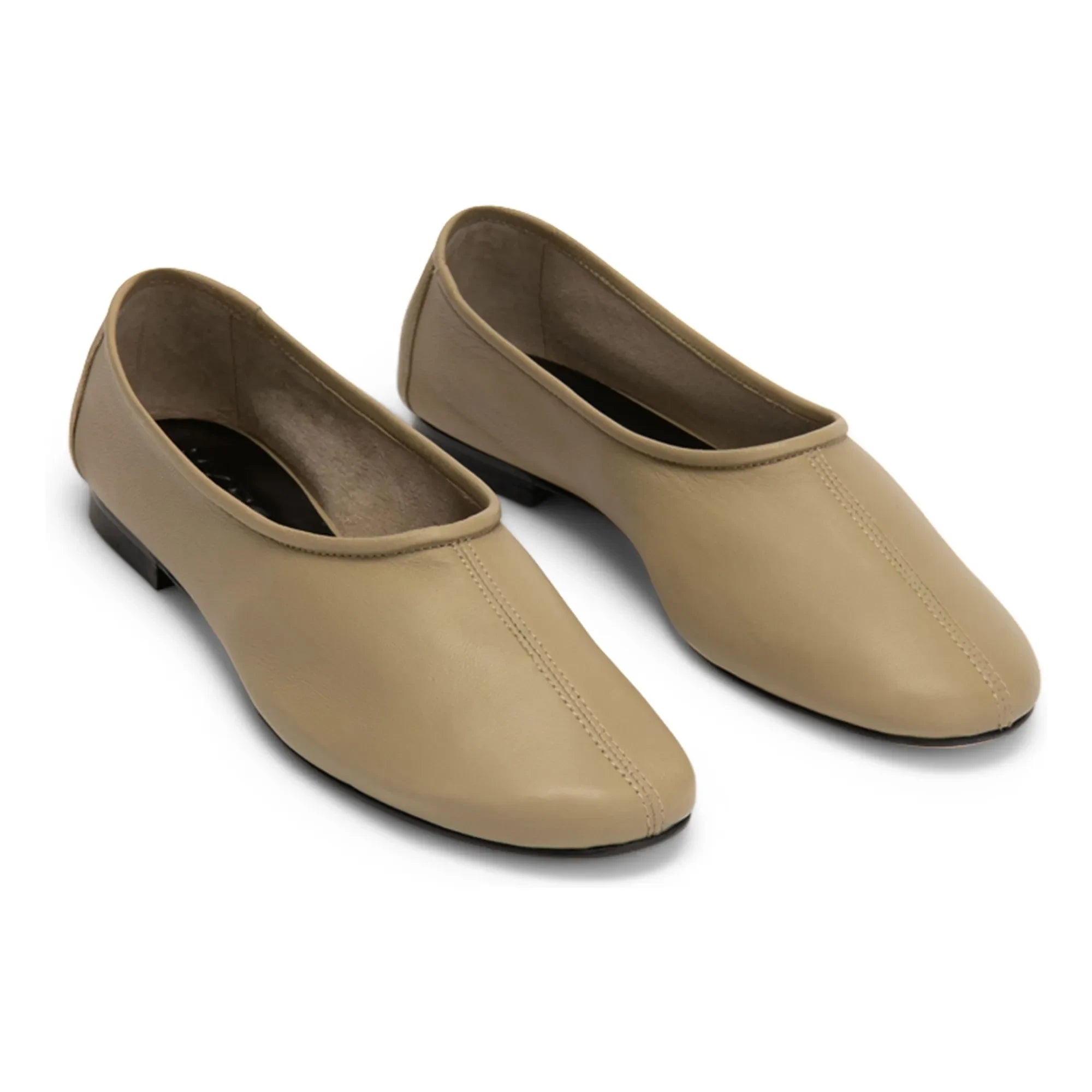 BY FAR - Prudence Dokulu Leather Loafers | Beige