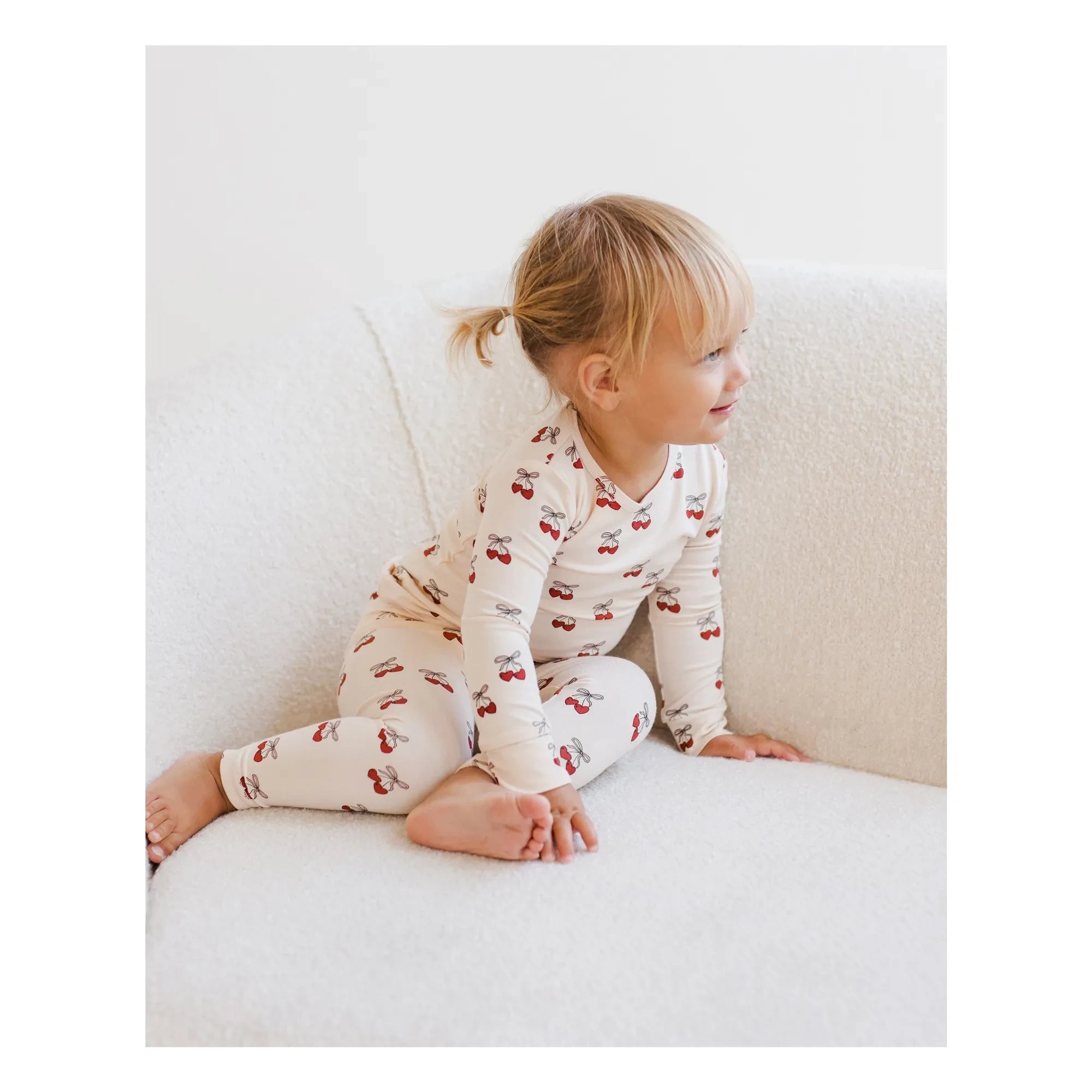 Quincy Mae - Bambus-Kirsch-Pyjama | Beige