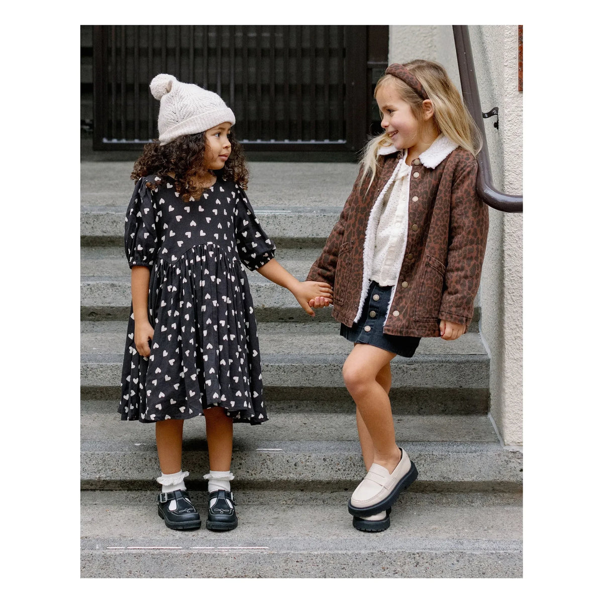 Rylee + Cru - Vestido Corazones Rosas | Negro