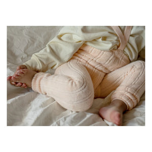 Silly Silas – Bio-Baumwoll-Strumpfhose mit Trägern im Granny-Stil, offener Schritt | Pfirsich