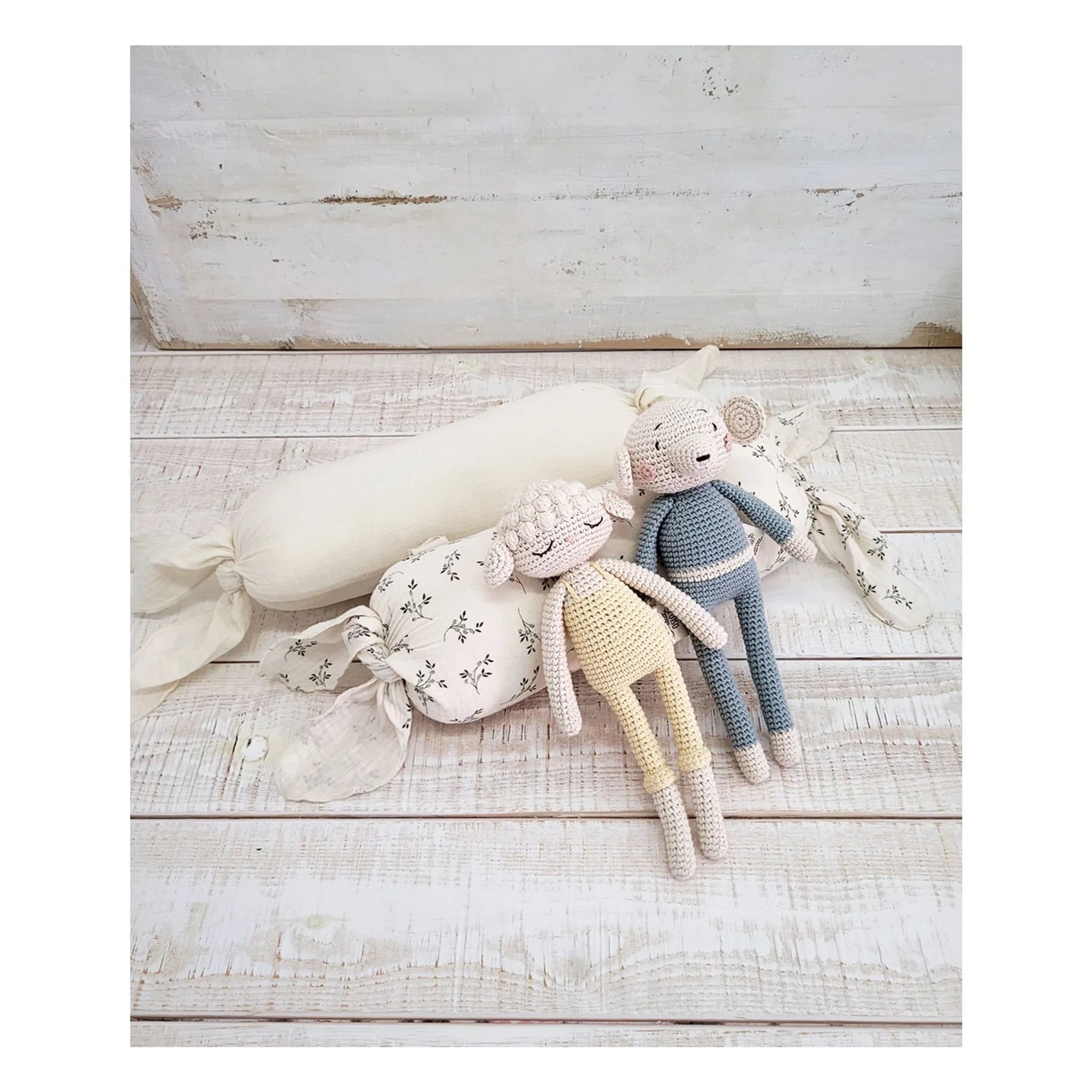 Babyshower - Ivory Pillow
