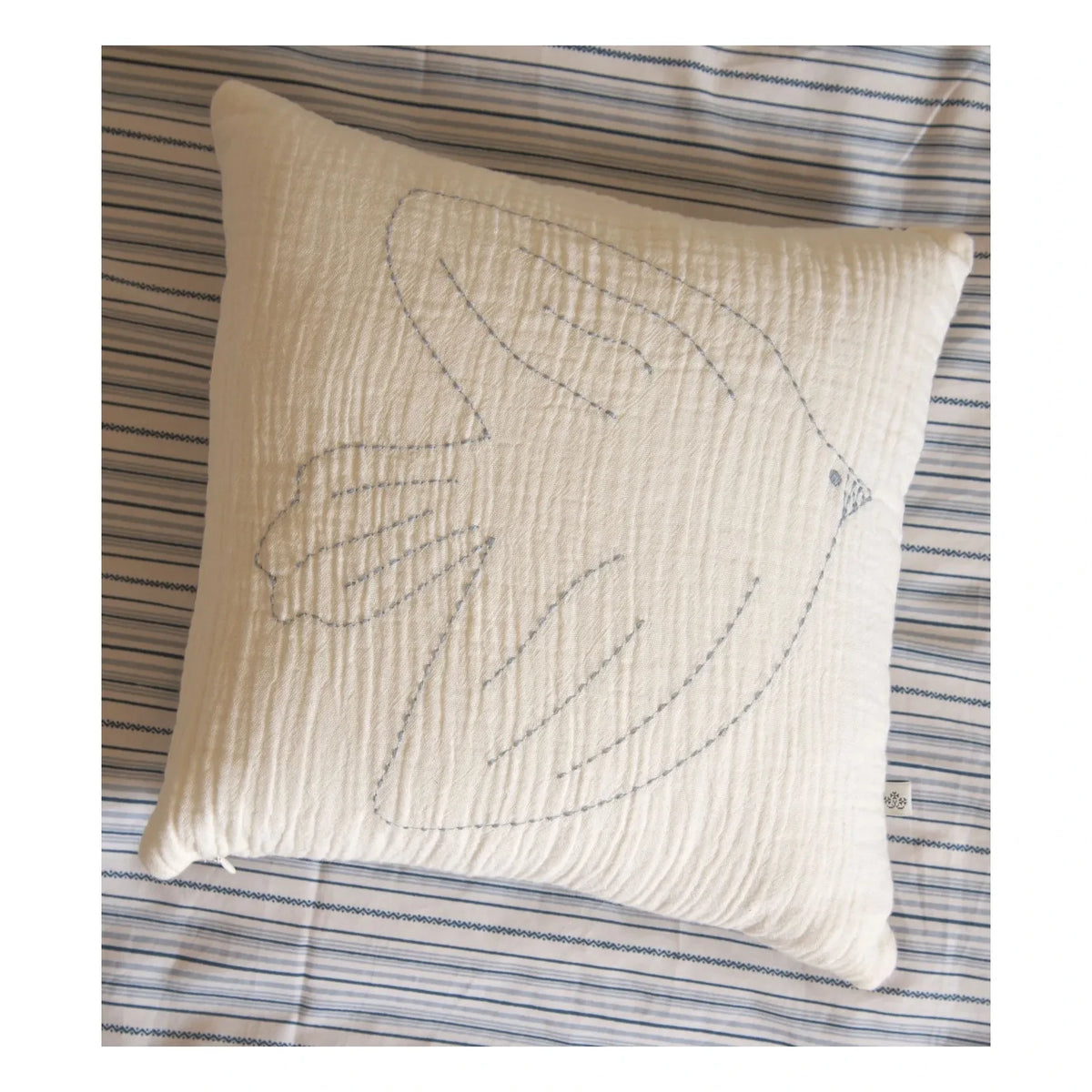 Editions Aimable - Hector Bird Cojín | Ivory Gauze